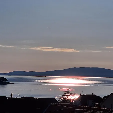 曼努埃尔公寓 * Banjol