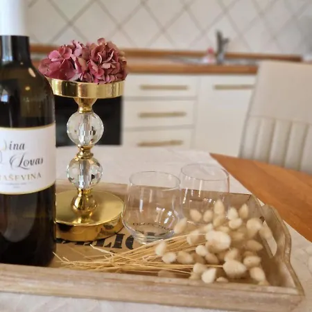 Manuel Apartment Banjol