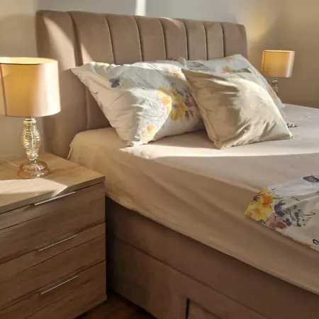 曼努埃尔公寓 Banjol