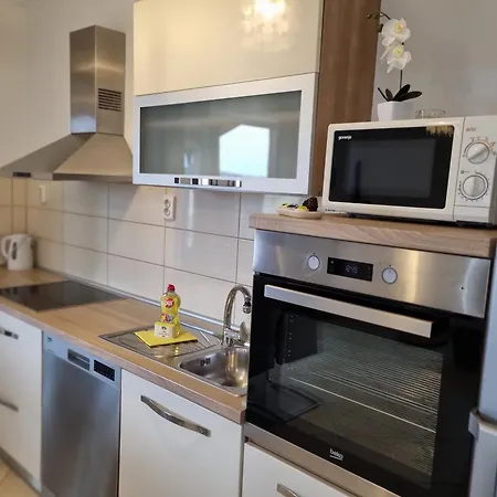 曼努埃尔公寓 Banjol