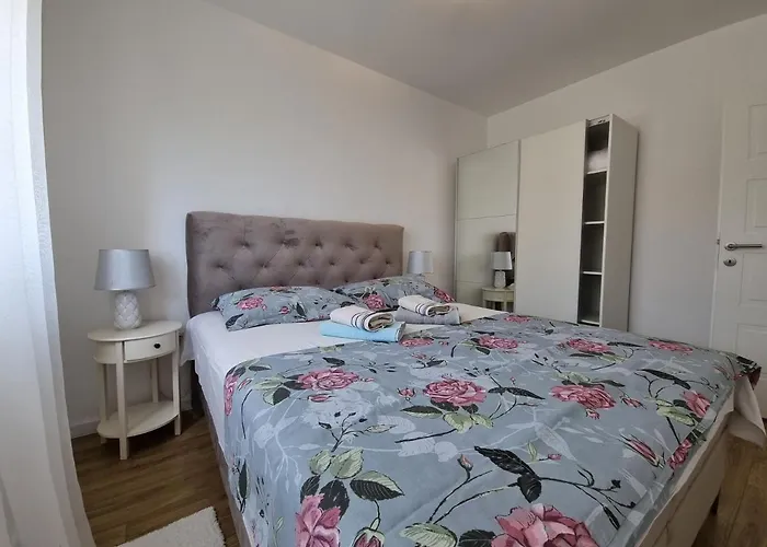 Manuel Apartment *